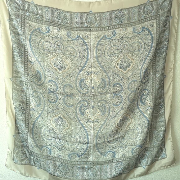 Fancy scarf by Franco Laurenti - Picture 4 of 4